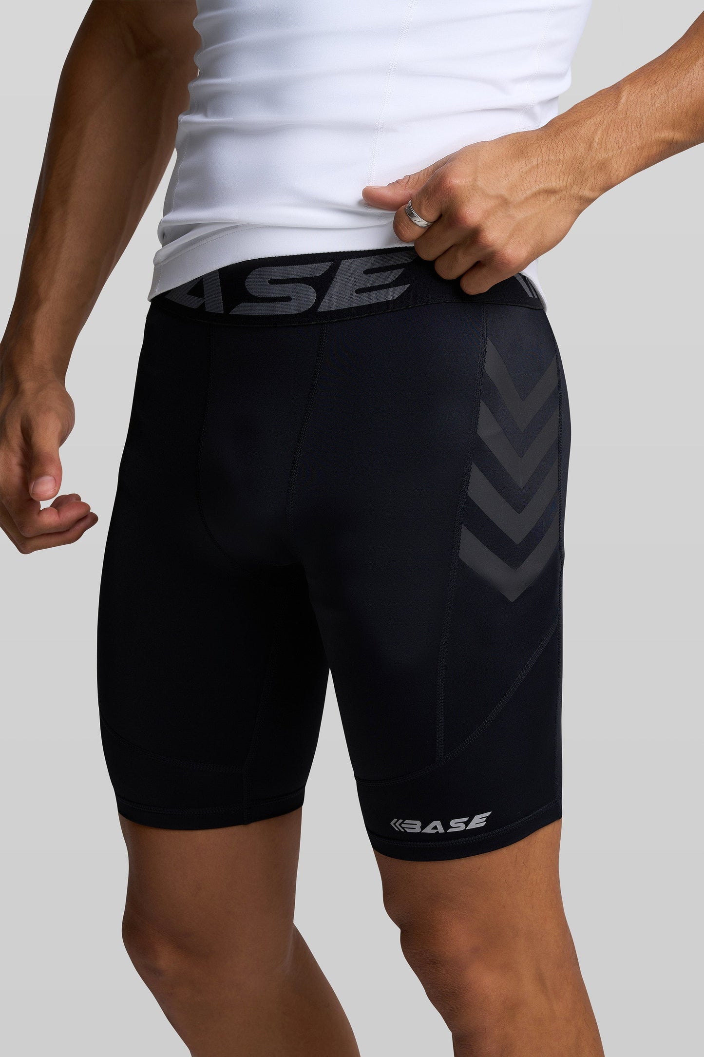 BASE Men's Endurance Compression Shorts - Black